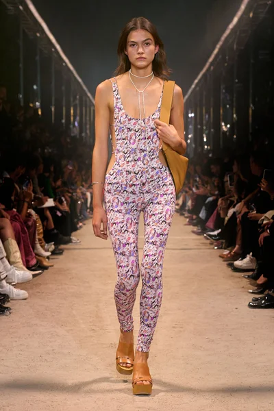 Look 21